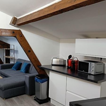 Detente - Appartement Et Poutres Apparentes Безье Экстерьер фото